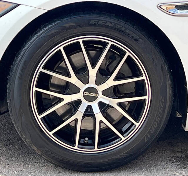 2017 Jaguar XE 25t