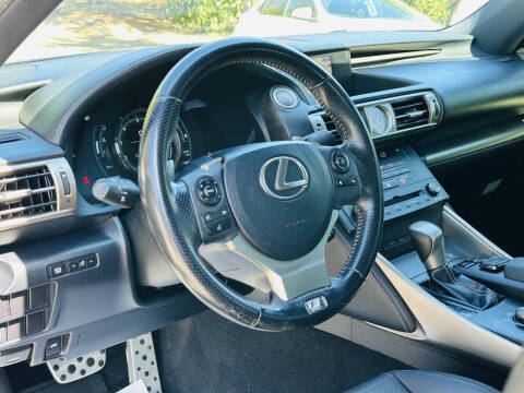 2016 Lexus IS 200t