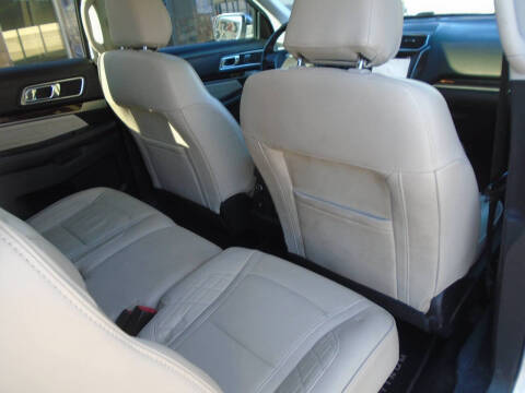 2017 Ford Explorer Platinum