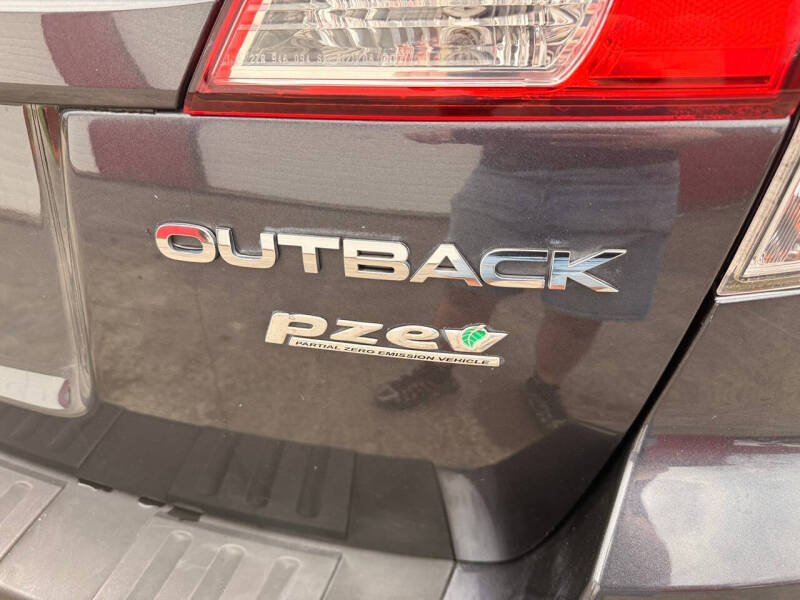 2011 Subaru Outback 2.5i