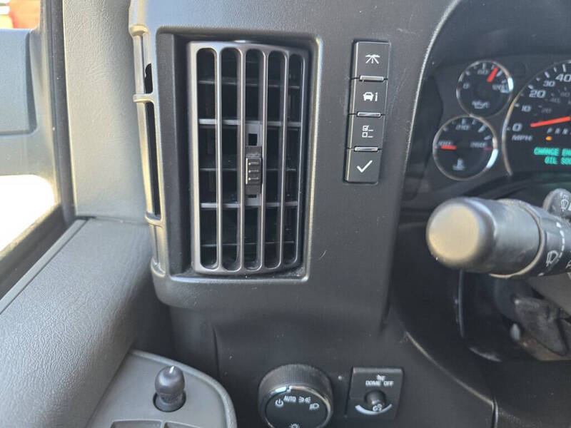2022 GMC Savana 2500