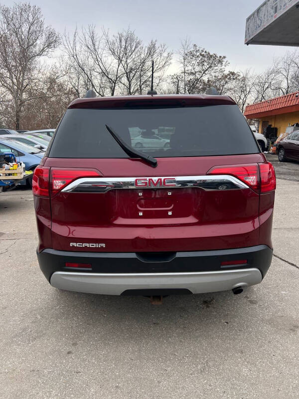 2017 GMC Acadia SLE-2