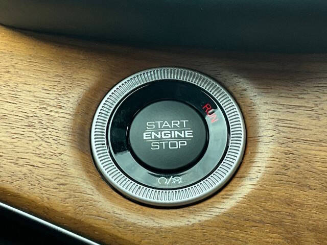 2022 Jeep Grand Cherokee Summit Reserve