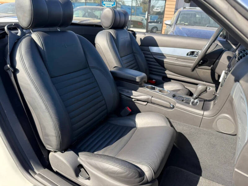 2002 Ford Thunderbird Deluxe