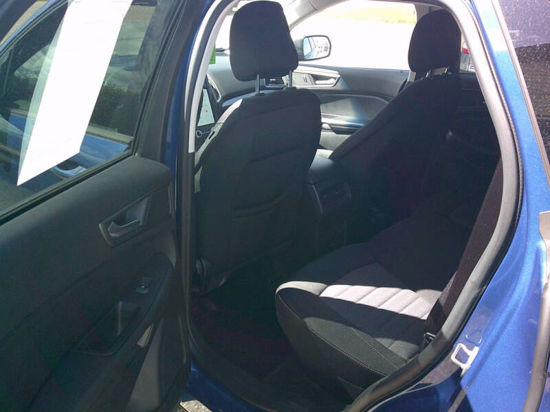 2021 Ford Edge SE