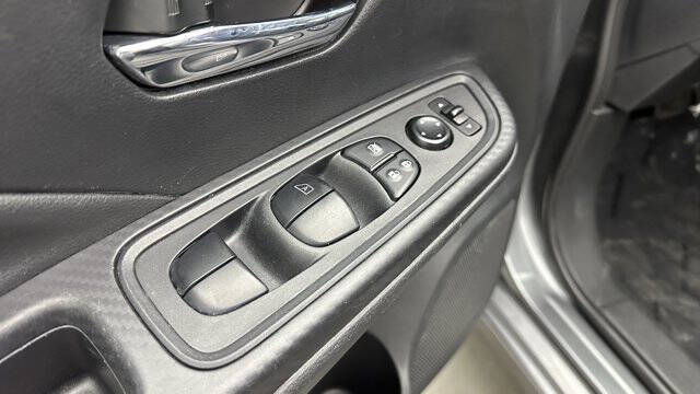 2023 Nissan Versa SV