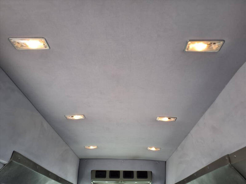 2010 Ford E-Series E-250