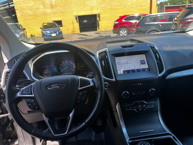 2020 Ford Edge SEL