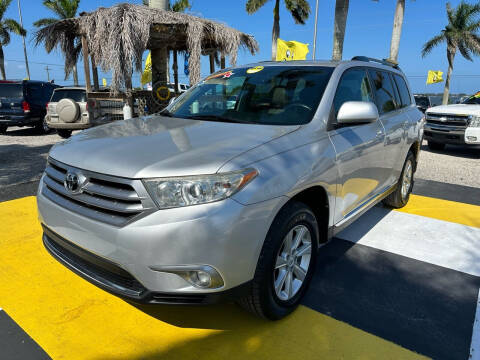 2011 Toyota Highlander for sale at D&S Auto Sales, Inc in Melbourne FL