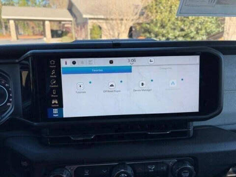 2025 Jeep Gladiator NightHawk