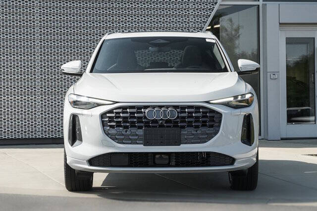 2025 Audi Q5 quattro Premium Plus TFSI