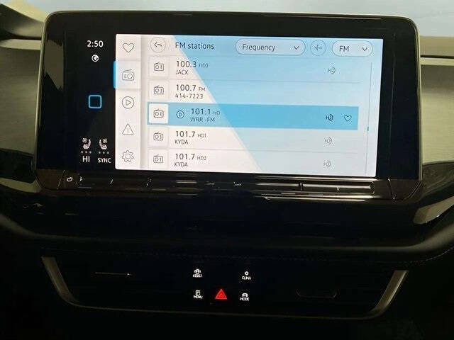 2025 Volkswagen Atlas Cross Sport SE 4Motion