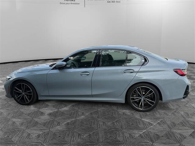 2024 BMW 3 Series 330i