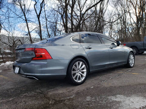 2018 Volvo S90 T6 Momentum