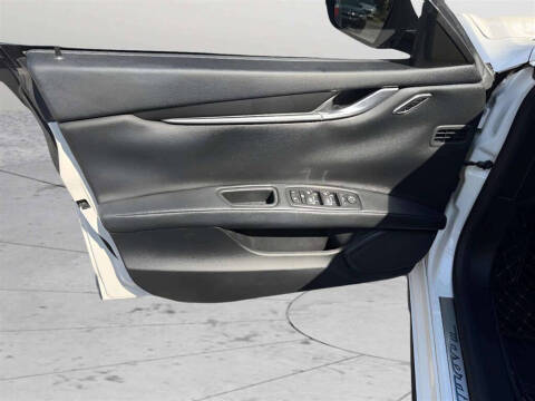 2017 Maserati Ghibli