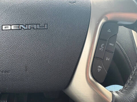 2016 GMC Acadia Denali