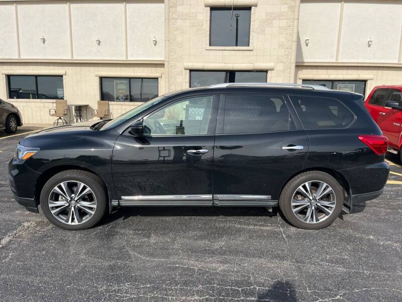 2019 Nissan Pathfinder for sale at Diamond Motors in Pecatonica IL