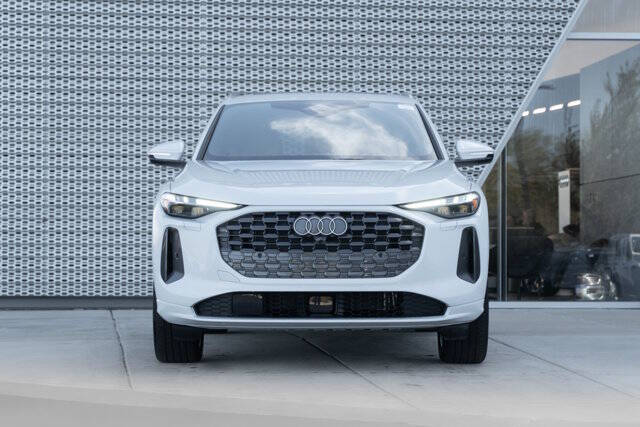 2025 Audi Q5 quattro Premium Plus TFSI