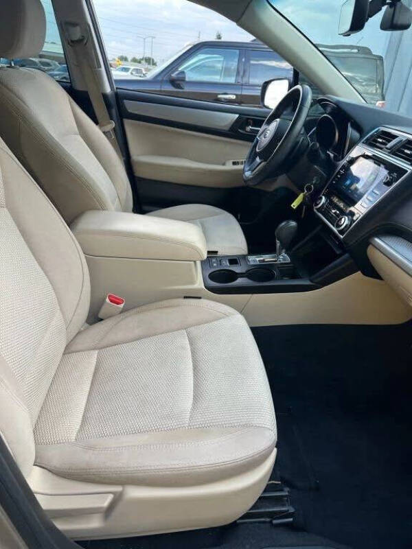 2018 Subaru Outback 2.5i Premium