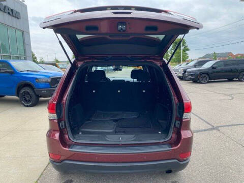2020 Jeep Grand Cherokee Laredo E