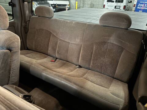 2000 Chevrolet Silverado 1500 LS