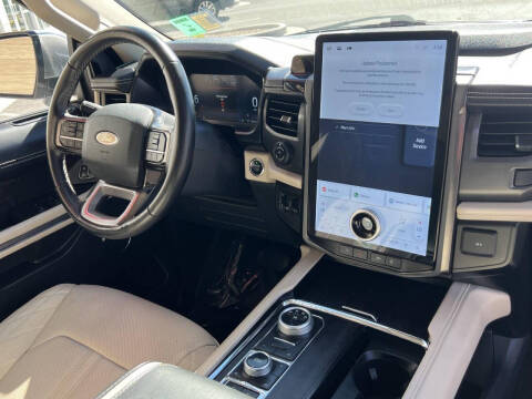 2023 Ford Expedition MAX Platinum