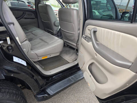 2004 Toyota Sequoia Limited