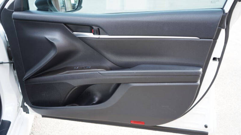 2022 Toyota Camry LE