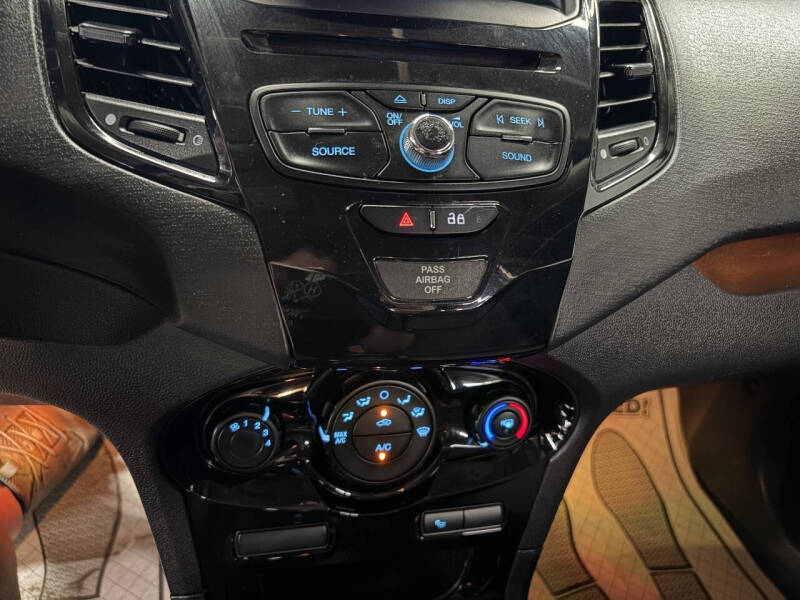 2016 Ford Fiesta SE