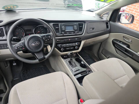2016 Kia Sedona L