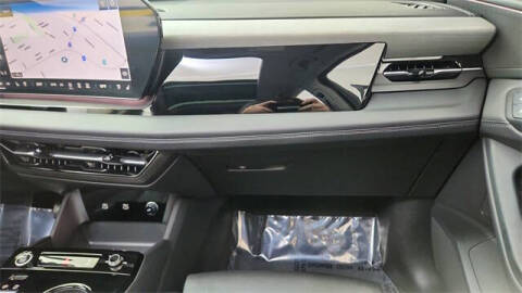 2025 Audi Q6 e-tron quattro Premium Plus