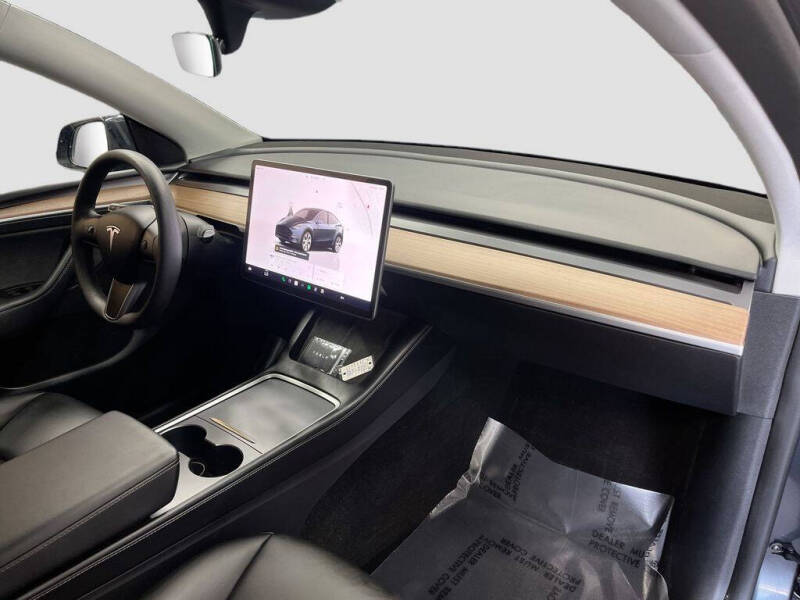 2024 Tesla Model Y Long Range