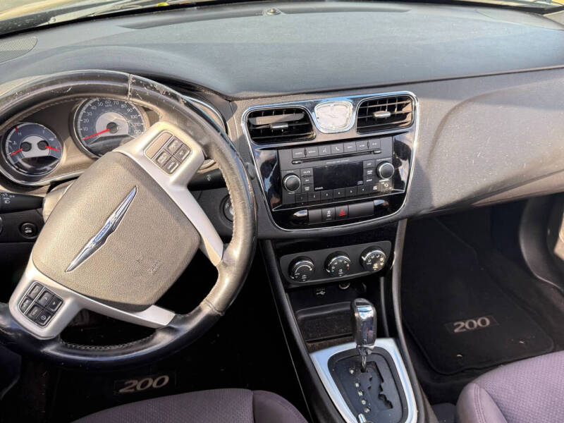 2012 Chrysler 200 Touring