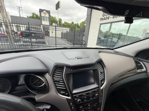 2018 Hyundai Santa Fe SE