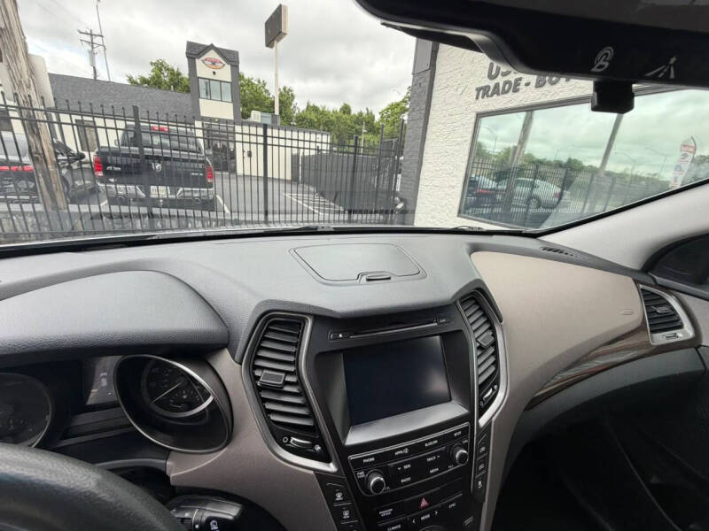 2018 Hyundai Santa Fe SE