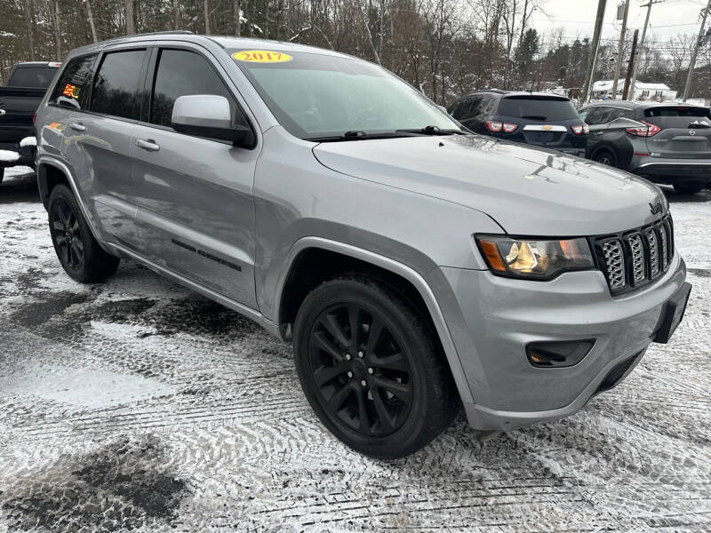 Jeep Grand Cherokee's photo