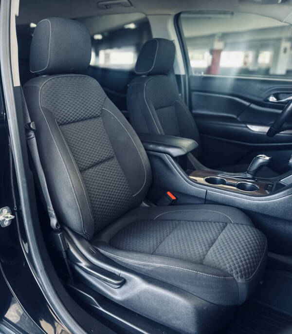 2019 GMC Acadia SLE-1
