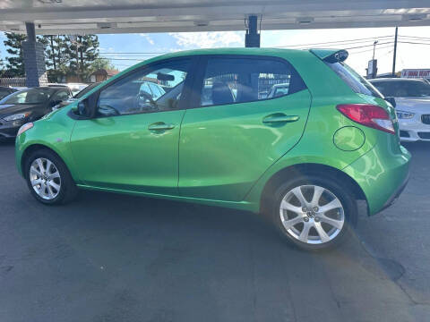 2013 Mazda MAZDA2 Touring