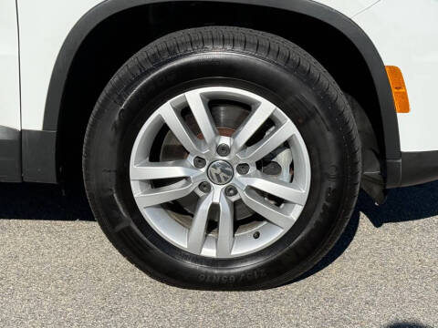 2015 Volkswagen Tiguan S