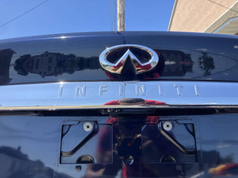 2016 Infiniti Q70L 3.7