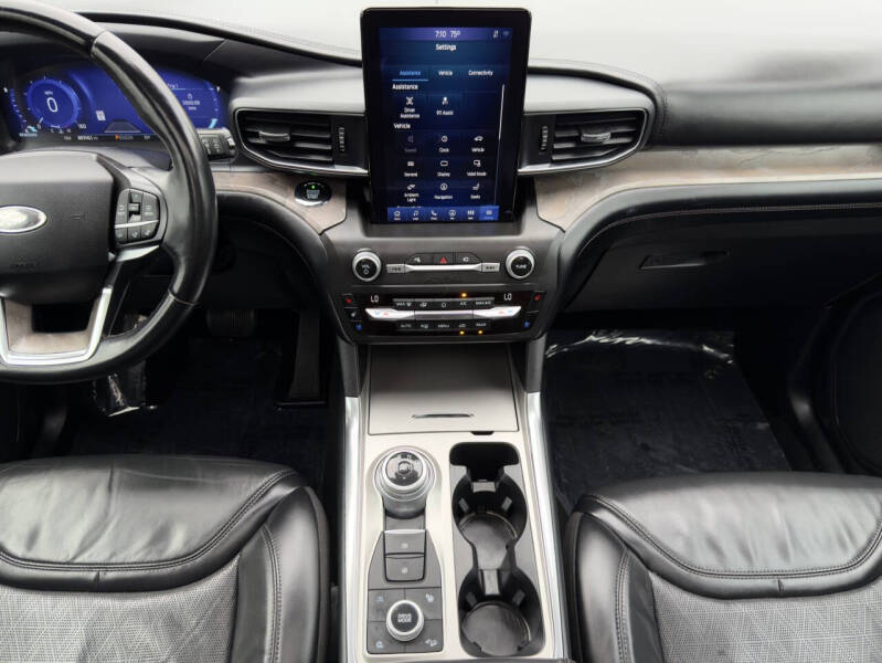 2020 Ford Explorer Platinum