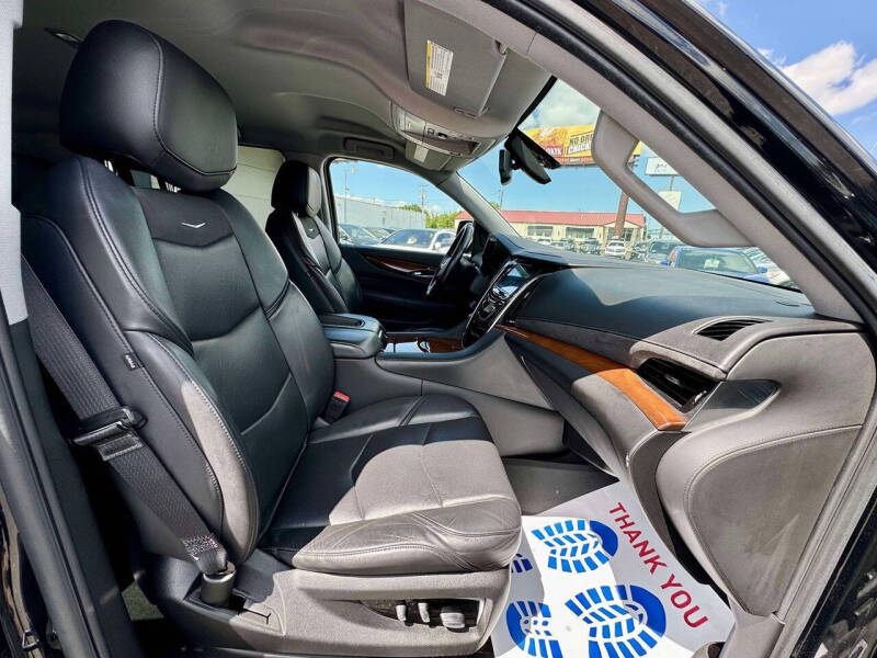 2020 Cadillac Escalade ESV Standard