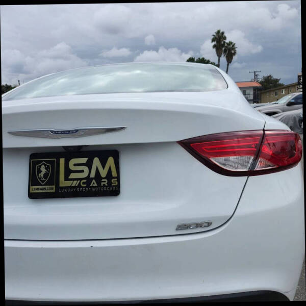 2015 Chrysler 200 LX