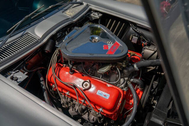 1967 Chevrolet Corvette 35
