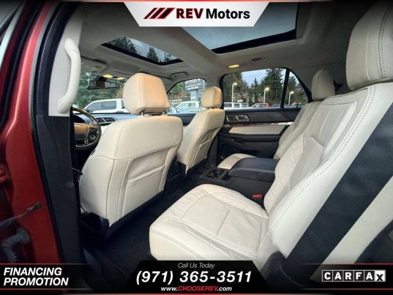 2017 Ford Explorer Platinum