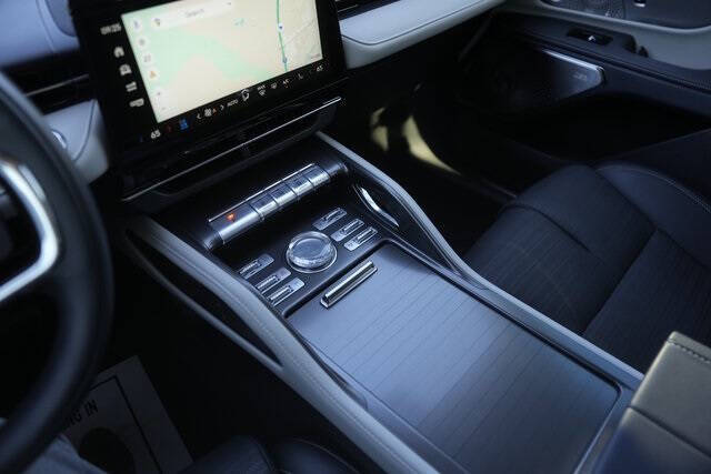 2025 Lincoln Nautilus Reserve