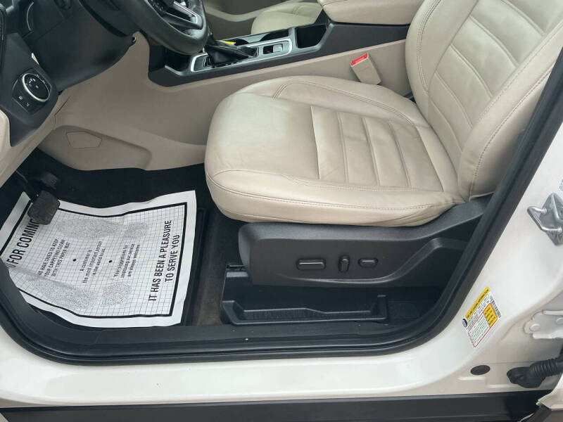 2017 Ford Escape Titanium