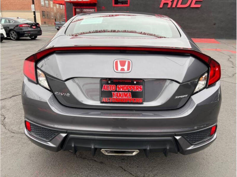 2019 Honda Civic Sport photo 6