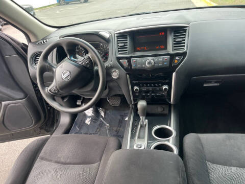 2015 Nissan Pathfinder S