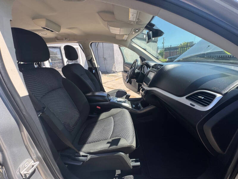 2019 Dodge Journey SE